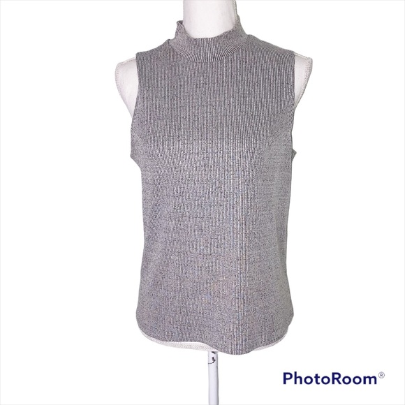 Boohoo Tops - Boohoo Knit Sleeveless Mockneck Keyhole Top Gray Size 8